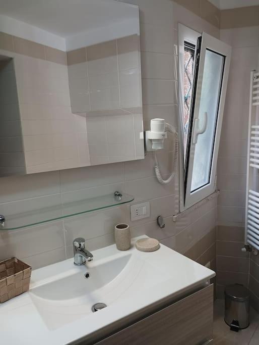Appartamento A Casa Di Laura Napoli Esterno foto