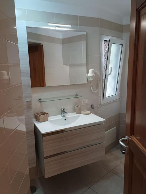 Appartamento A Casa Di Laura Napoli Esterno foto