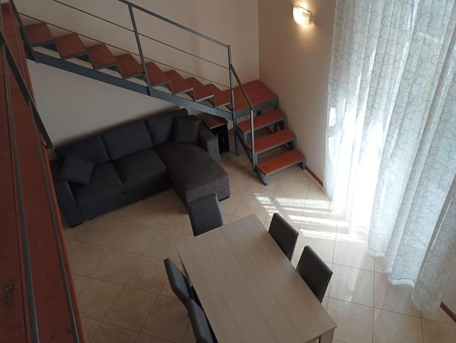 Appartamento A Casa Di Laura Napoli Esterno foto