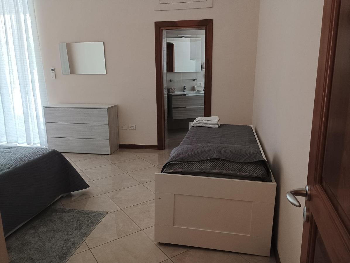 Appartamento A Casa Di Laura Napoli Esterno foto